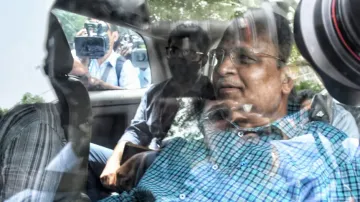 Delhi HC stays order permitting lawyer's presence during Satyendar Jain's ED questioning
