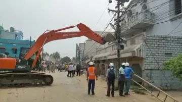 Eviction drive begins for Siddhamahavir ROB in Puri
