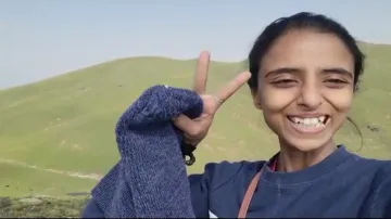 Cancer survivor Swagatika climbs Dayara Bugyal mountain to boost morale of cancer victims 