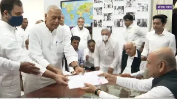 Yashwant Sinha