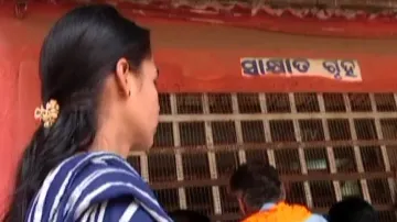 Odisha: With husband in jail, woman fights legal battle to get him freed 