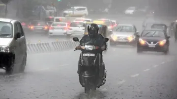 Heavy rains claim 12 lives in Karnataka, CM discusses flood situation