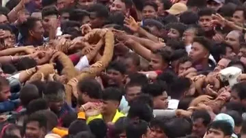 Shocking! 'Security personnel' molests woman devotee during Bahuda Yatra in Puri; video goes viral