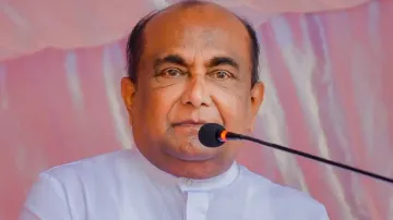 Mahinda Yapa Abeywardena.