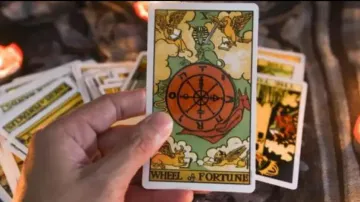 Tarot Card Predictions 