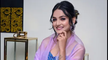 Actress Jasmine can do anything for the sake of her love!