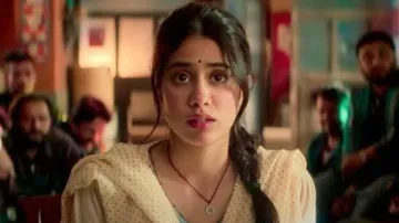 Janhvi Kapoor in Good Luck Jerry
