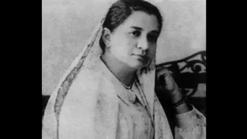 40 years before freedom, Bhikaiji Cama hoisted the first Indian flag in Stuttgart