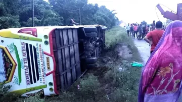 26 injured as bus from West Bengal overturns in Odisha's Balasore