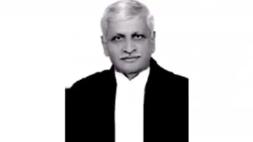 After Justice Lalit takes over as CJI, SC lists 25 Constitution bench matters