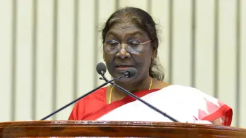 President Draupadi Murmu felicitates 47 teachers including one from Odisha 