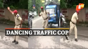 Dancing Traffic,Dehradun