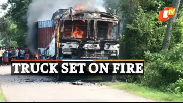 TruckOnFire ,TruckSetOnFire,Pipili