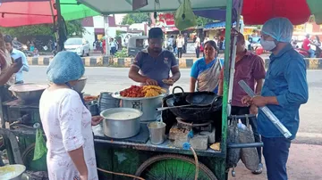 Street Food Vendor In Bhubaneswar