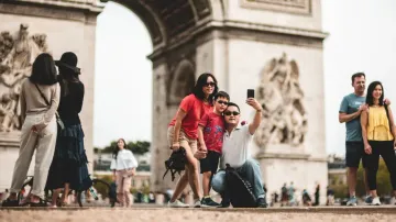 3 careers in the travel and tourism industry