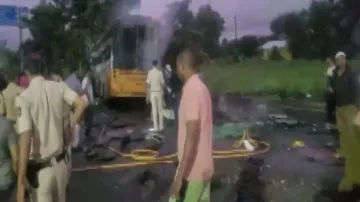 Maha: 10 dead, 30 hurt as bus rams into truck, catches fire