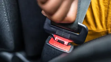 Seat Belts compulsory for drivers, passengers