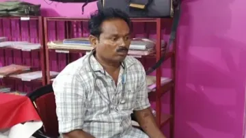 Quack running clinic illegally for 4 years nabbed in Deogarh, medicines worth Rs 2L seized 