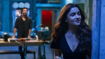 Alia Bhatt, Ranbir Kapoor spotted in Mumbai hospital, ready to welcome their first child