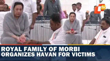 Royal Family Of Morbi Organizes Havan For Bridge Collapse Victims