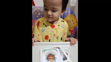 Watch: Toddler recognises famous personalities by their photos, stuns internet