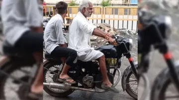 This dhoti clad old man rides diesel bullet with elan, netizens impressed