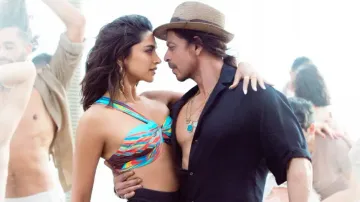  Deepika and Shah Rukh