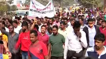Bhubaneswar vendors hit streets against BMC’s 'eviction sans rehabilitation' 