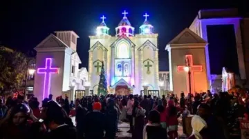 Odisha gets into festive mood as midnight carols, holy masses in praise of Lord Jesus mark Merry Chr