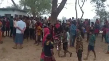 Kangaroo court punishes woman for selling liquor in Odisha 