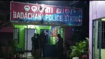 Accused attempts suicide in police custody, admitted to SCB in critical condition 