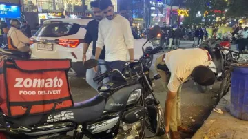 Bengaluru cop spotted puncturing motorbike of zomato delivery boy; people share experience