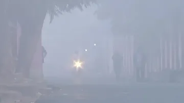 Dense fog engulfs twin city, most parts of State; yellow warning issued till Jan 15 