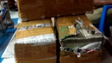 Cops stumble upon Rs 80L black money during raid in Bengal-bound bus, 1 held  