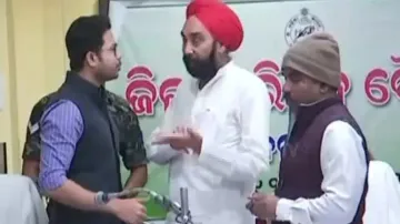 Collector-MLA Faceoff