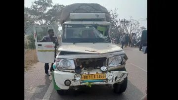 Pick Up Van Collides With Auto Rickshaw In Keonjhar