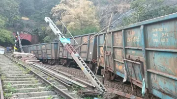 Goods train derails near Sivalingapuram, Visakhapatnam-Jagdalpur passenger train cancelled