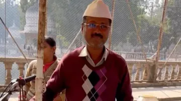 Arvind Kejriwal’s lookalike spotted selling 'chaat' in Gwalior, but not for ‘free’; watch
