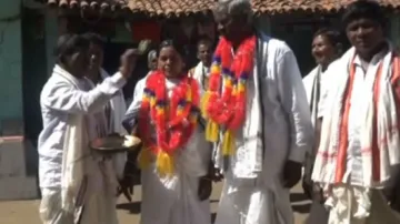 Odisha tribal couple undergoes ‘shuddhi’ ritual after participating in R-Day celebration in Delhi 