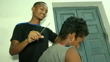 Earning while learning: Balasore college student dons hairdresser’s hat to fund his studies 
