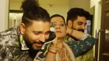 Yuvraj Singh recreates viral ‘Kun Faya Kun’ with mother, brother – Watch
