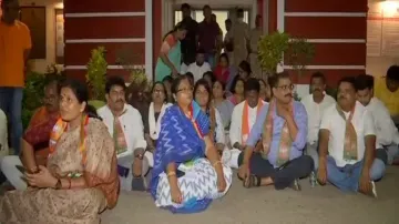BJP stages dharna against 'police excesses' during Bhubaneswar protest