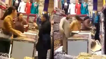 Chinese female tourists retort Pakistani trader befittingly for ‘sexual assault’, watch