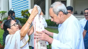 Naveen, Mamata resolve to make federal structure 'strong, permanent'
