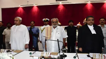 Ganeshi Lal takes oath as Odisha Governor