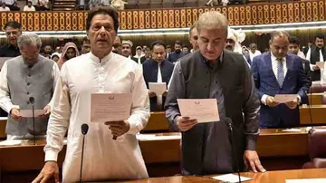 Imran Khan's cabinet bans first-class air travel for top officials