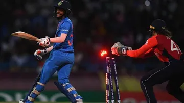 Sloppy India crash out of ICC women's World T20
