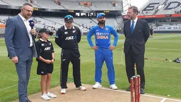 India opt to bowl against NZ in 2nd ODI