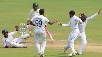 India close in on innings victory after reducing SA to 74/4 at lunch