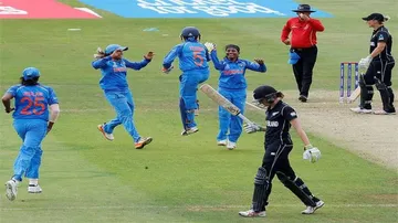 Mithali, Rajeshwari help India set WWC semis date with Australia